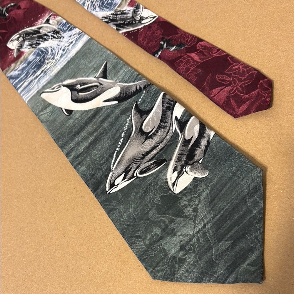Orca Killer Whale Patterned silk Tie in blue-gray and Burgundy 58” x 3.75”